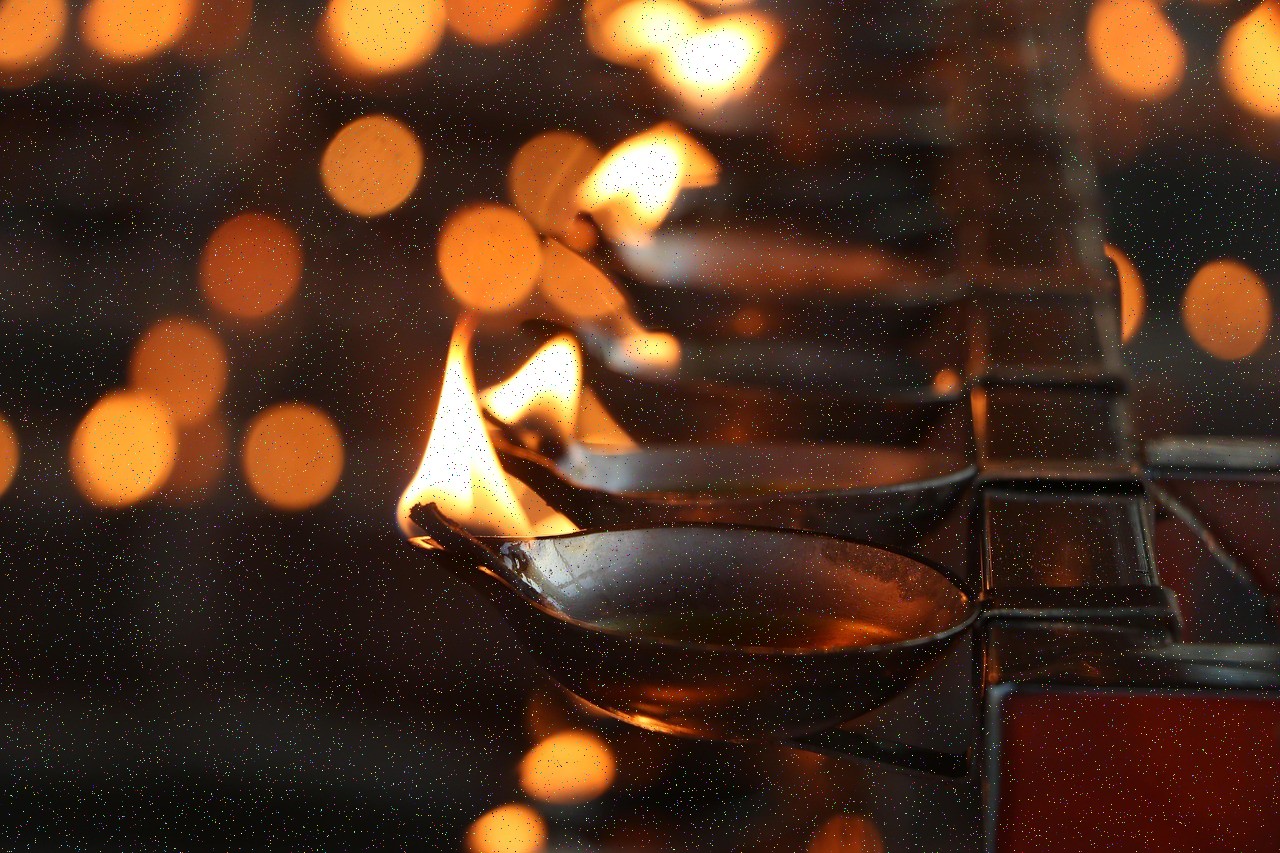 تصویر خبر: که عرق سرد بر بدن من نشست. چایی‌ام را که زیر.